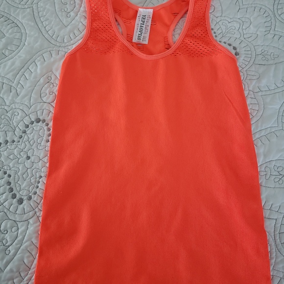4 pieces exercises tank tops - Picture 3 of 5